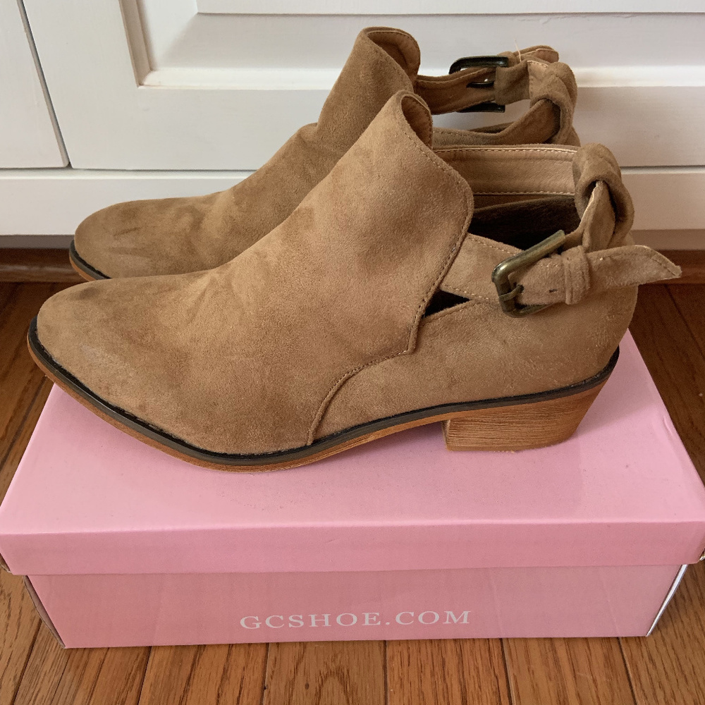GC Shoe Brown booties